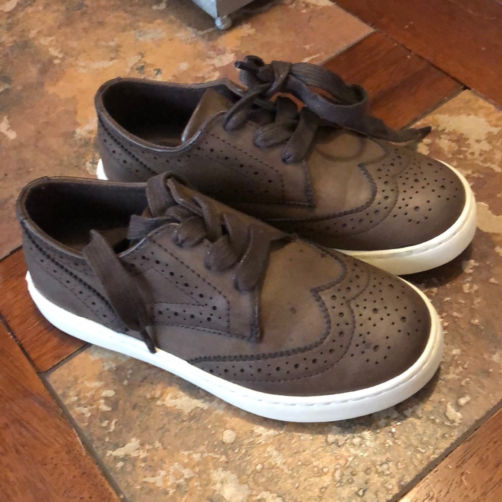 Like New Boys Polo Sneaker - Size 11.5